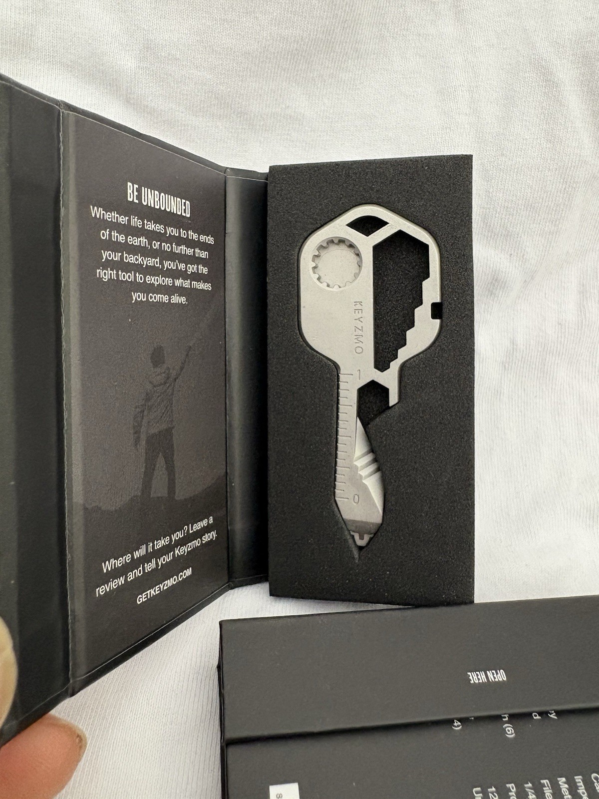 Keyzmo MultiTool 16-in-1 Utility Pocket Tool Lightweight Stainless Steel NIB