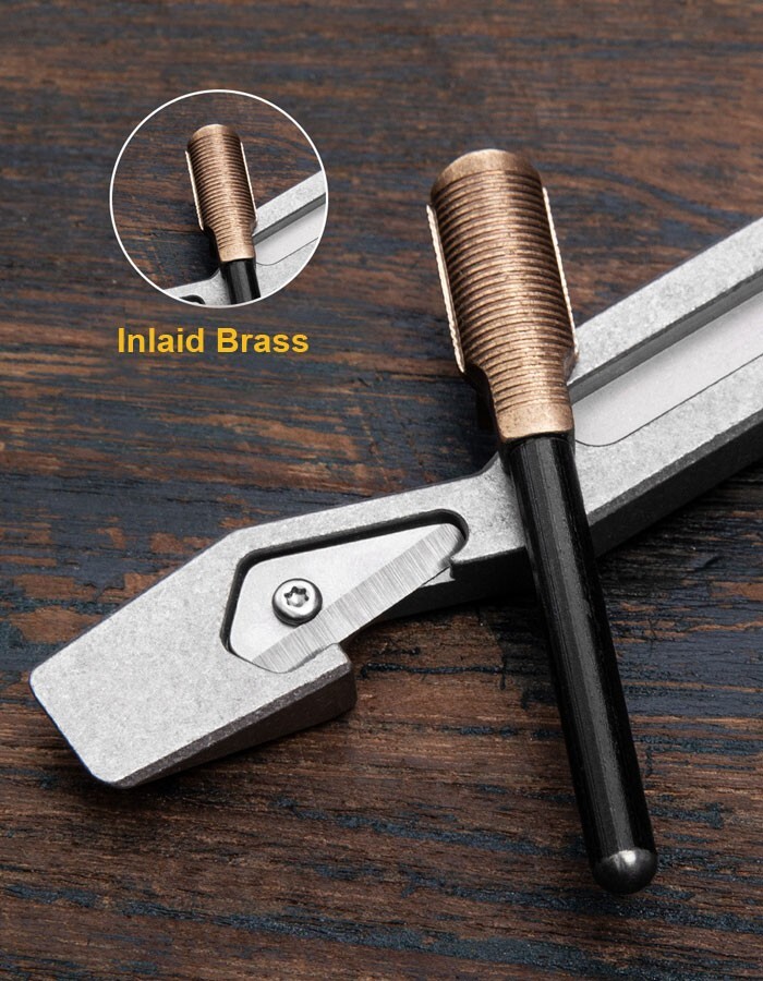 Titanium Alloy Multifunctional Pry Bar Crowbar Outdoor EDC with Strike Fire Tool
