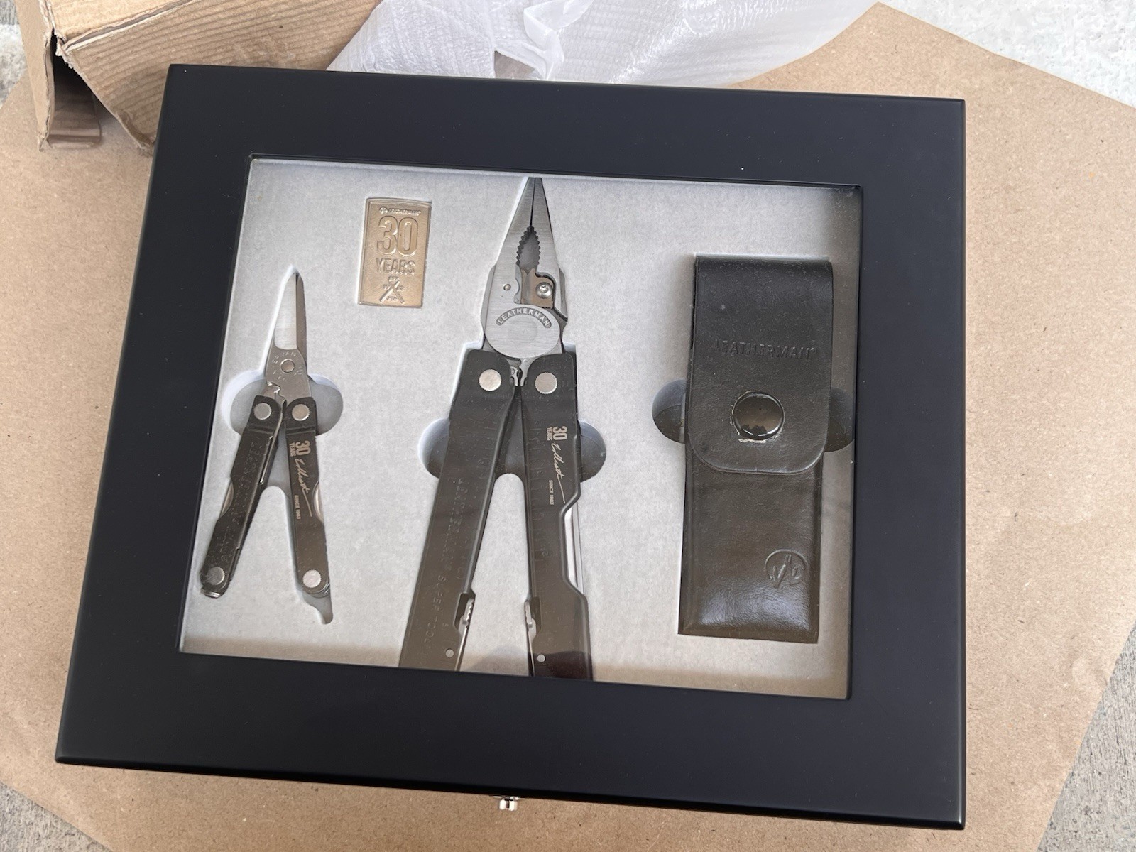 LEATHERMAN 30th AnniversarySuper Tool 300 + Micra DLCCoating, Box Set.