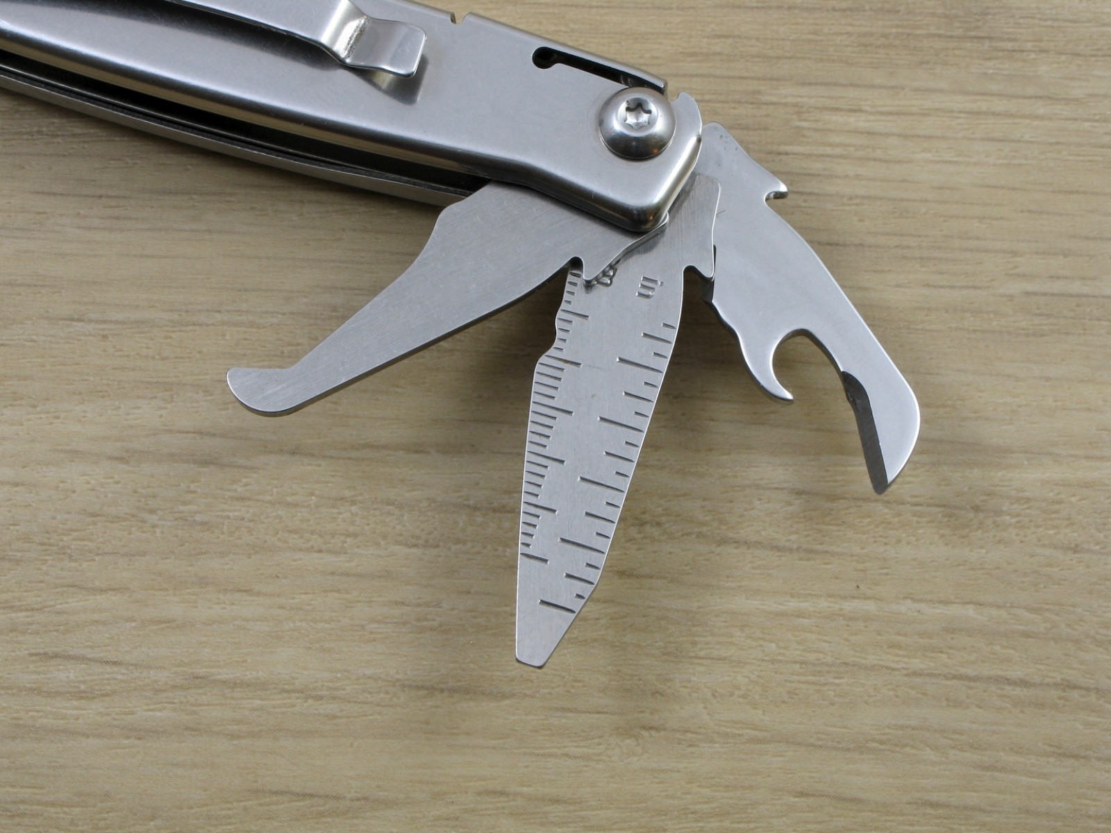 Leatherman Rev Multi-Tool, Knife, Pliers, Stainless, USA – VG
