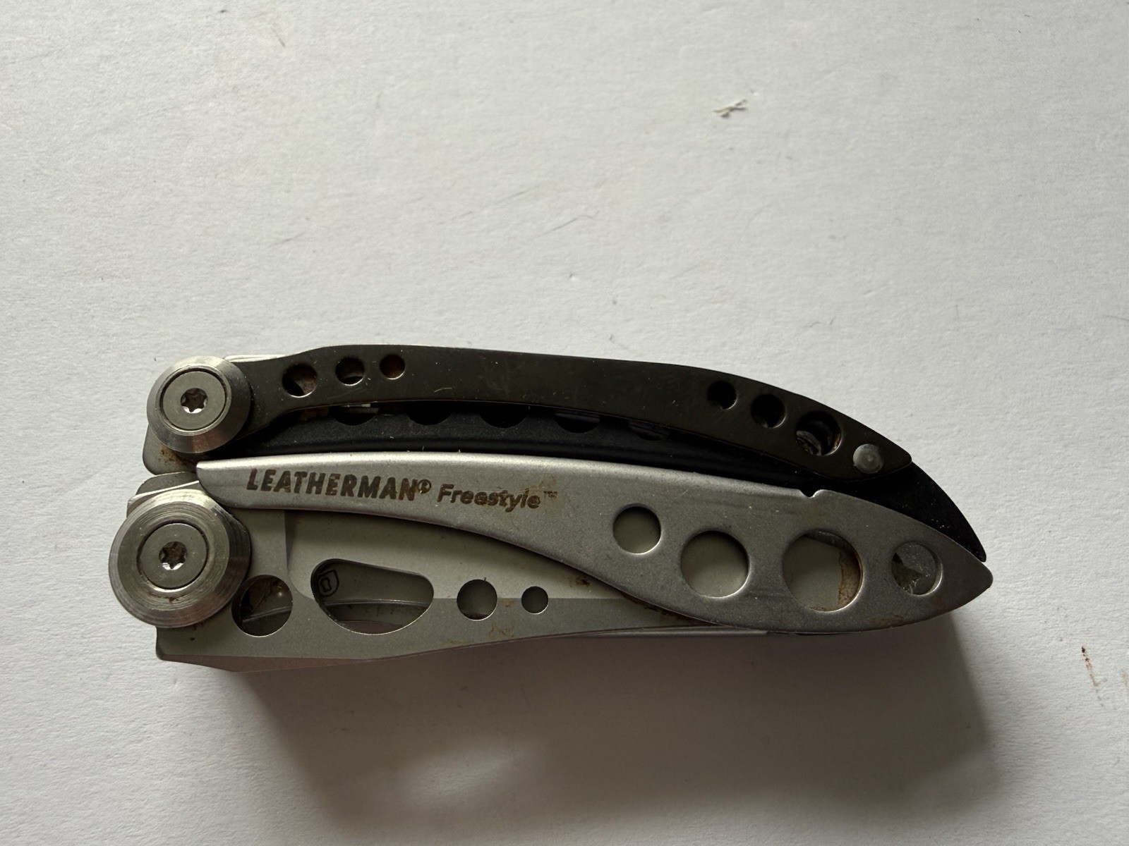 RARE Leatherman RETIRED FREESTYLE Multi-tool Good Condition