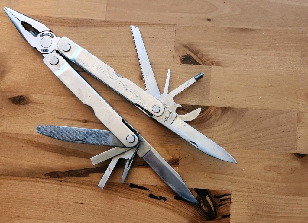 Leatherman Super Tool Original Vintage Multi-Tool USA Portland, OR – Great B62