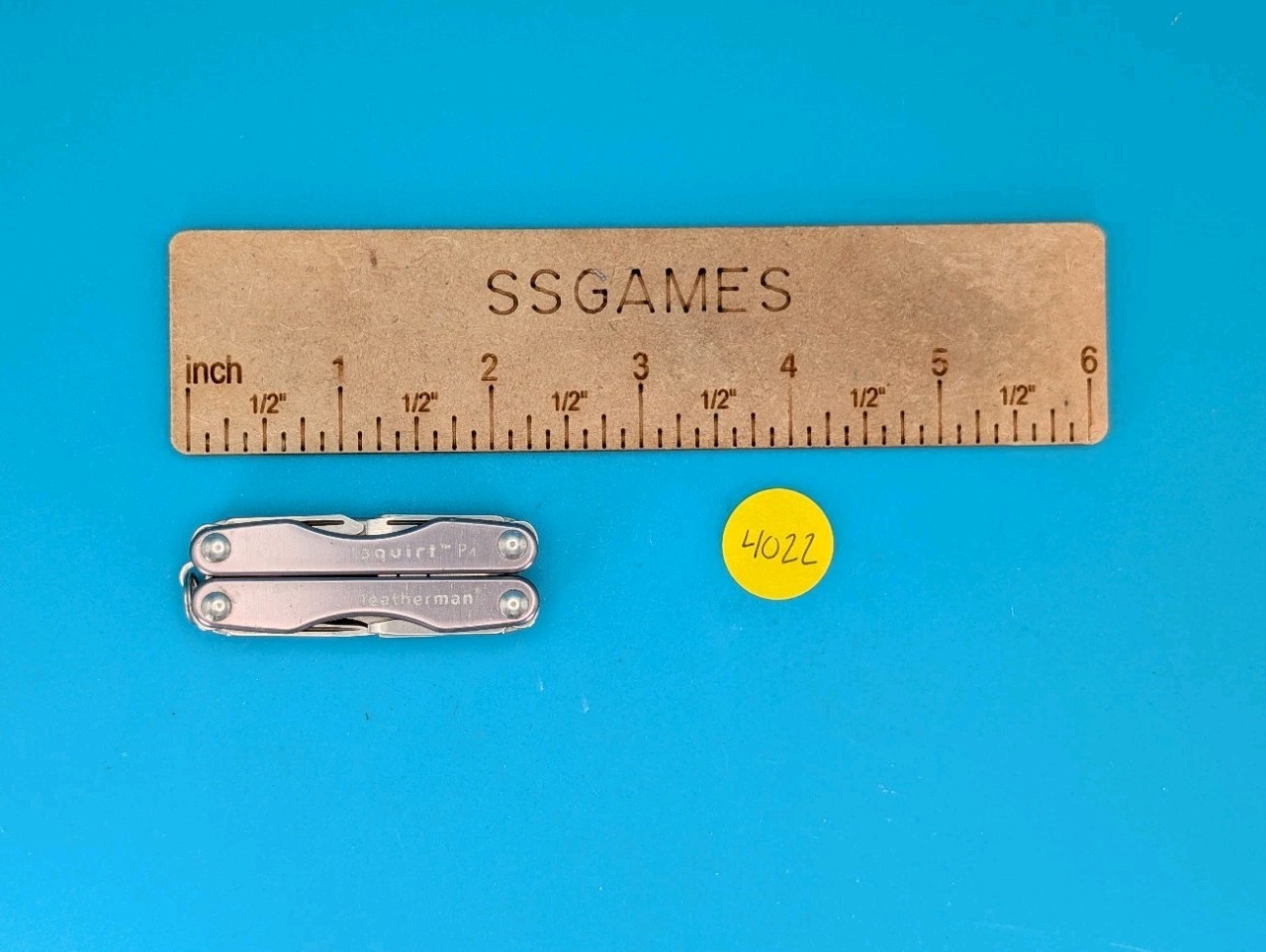 Leatherman Squirt P4 Multi-Tool, Key Ring, Retired, GRAY!