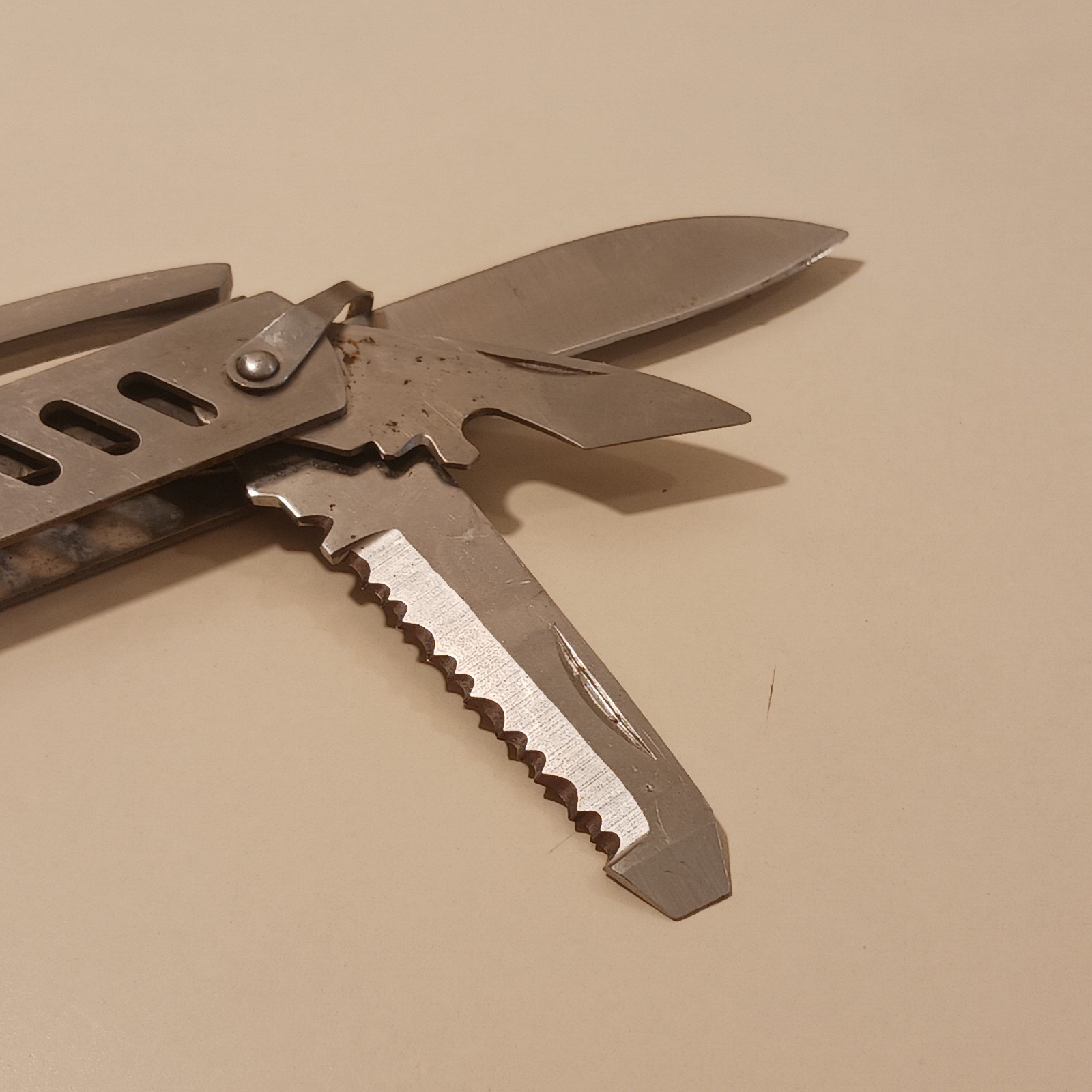 MAXAM 6″ Stainless Steel Multi-Tool Folding Pliers Knife Survival Camping Gear