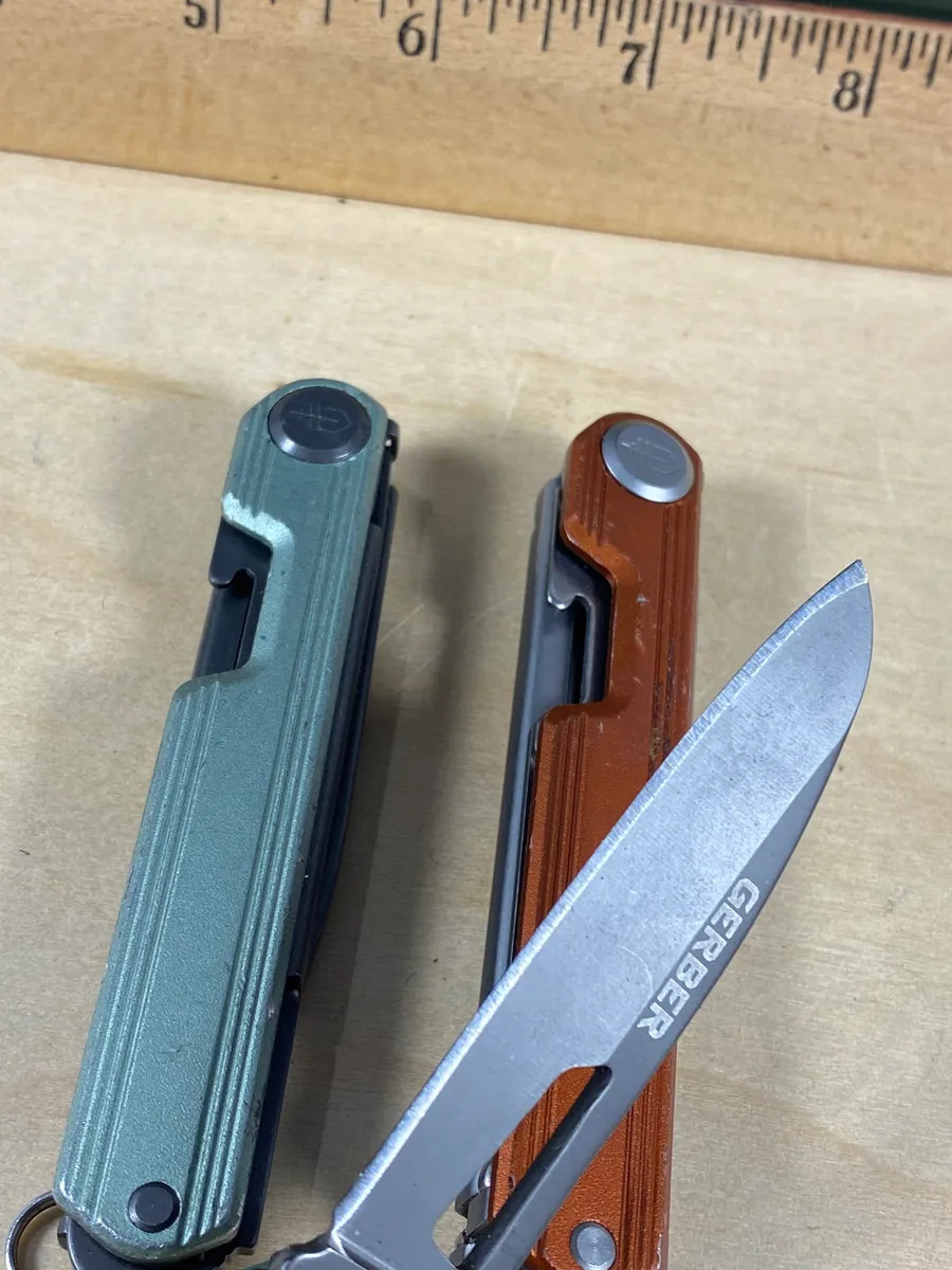 Armbar Slim Cut (MSRP $42.99) (1) One at random. Nice Condition Light Use