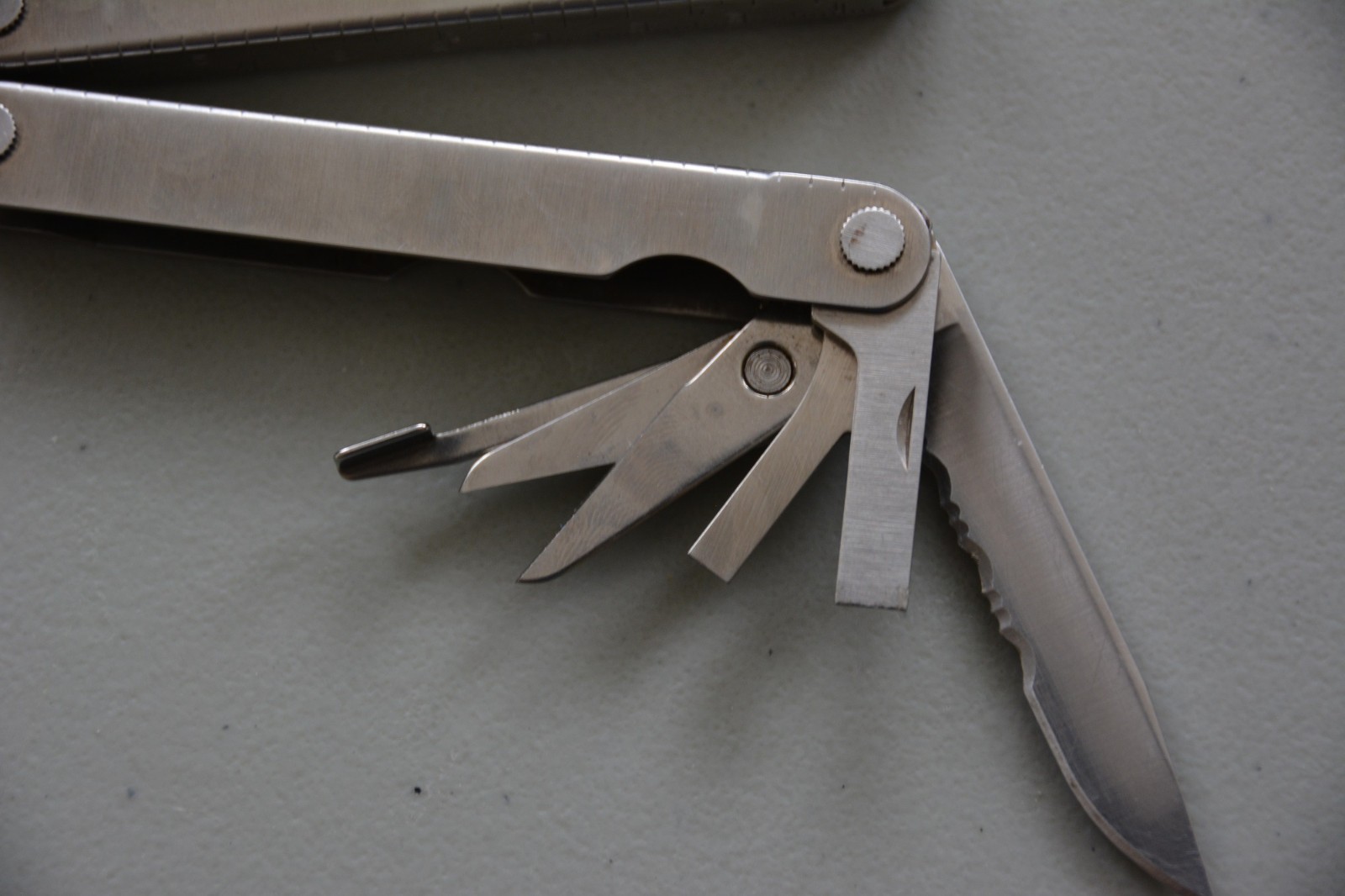 Vintage Original Leatherman Pocket Survival Tool PST ll Multi-Tool with Sheath