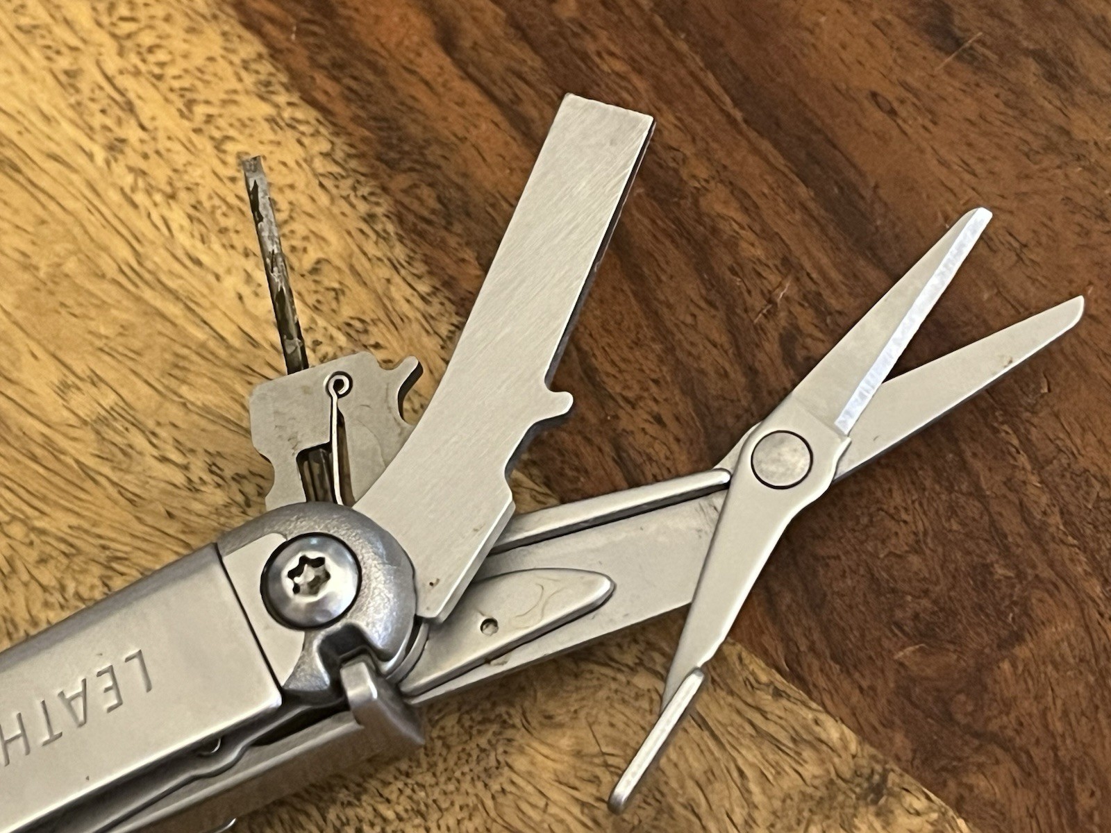 Leatherman Wave Multi-Tool Knife Great Condition!! w/New Sheath ~TASKCo