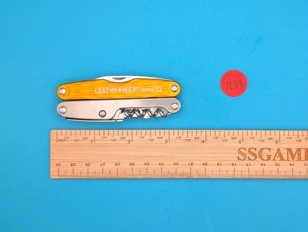 Leatherman Juice C2 Orange Knife Multi Tool! RETIRED! *ALEX*