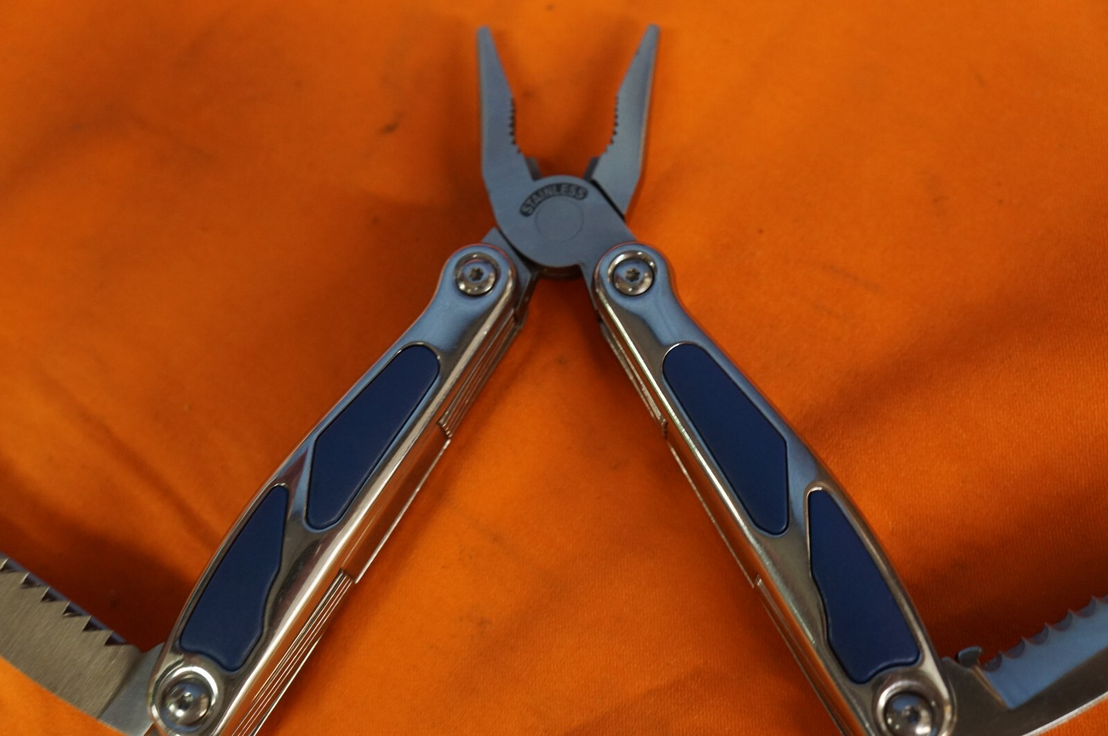 Carlyle MT17 Precision 17 Function Stainless Steel Multi Tool W/Case