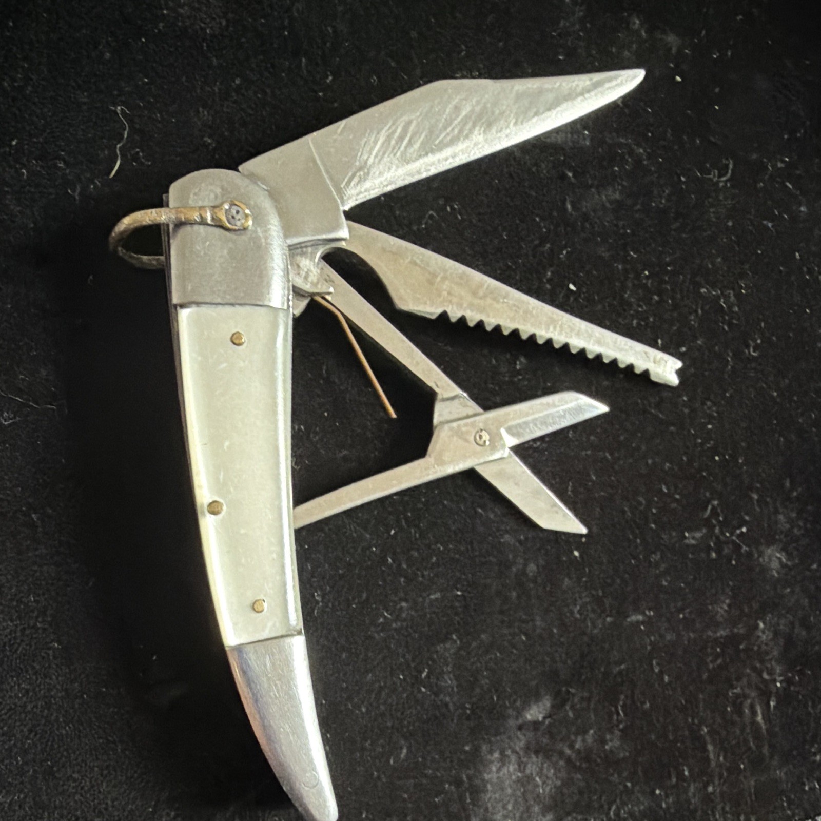 Stainless Steel Folding Multi-Tool Pocket Knife Saw Scissors 2″ Blade Silver