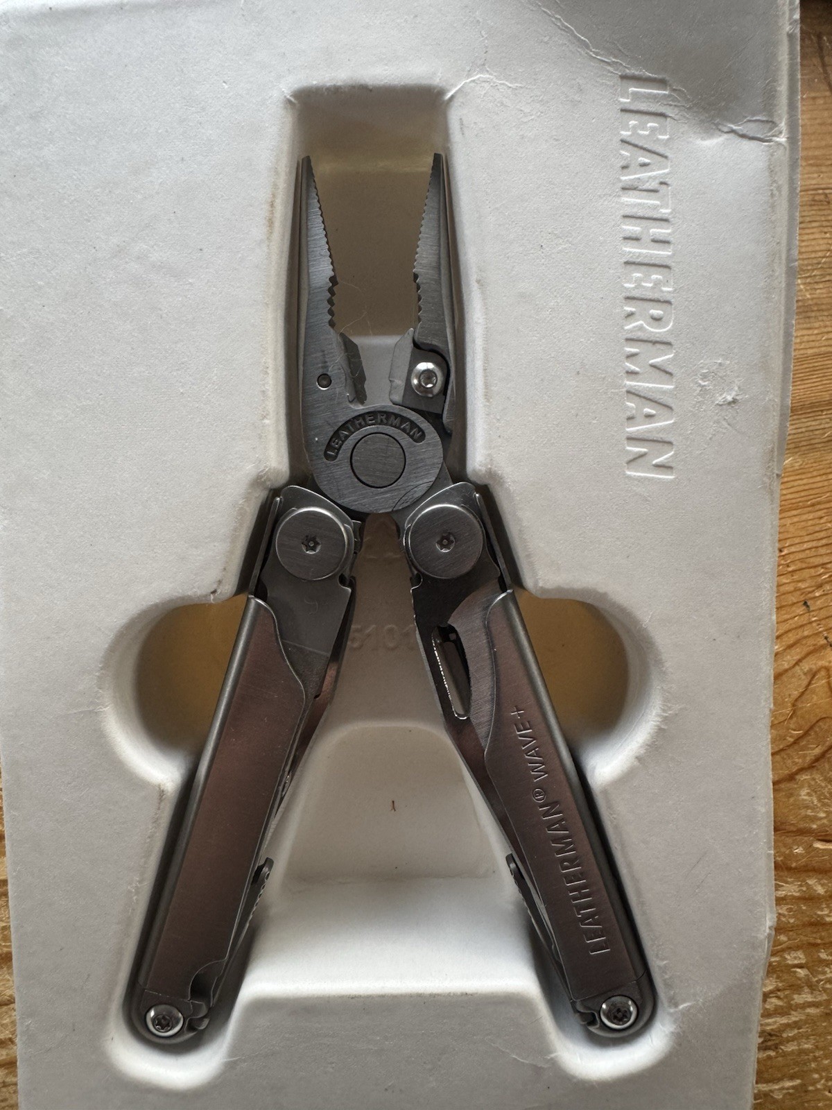 New Leatherman Wave + , 18 In 1 Multi Tool