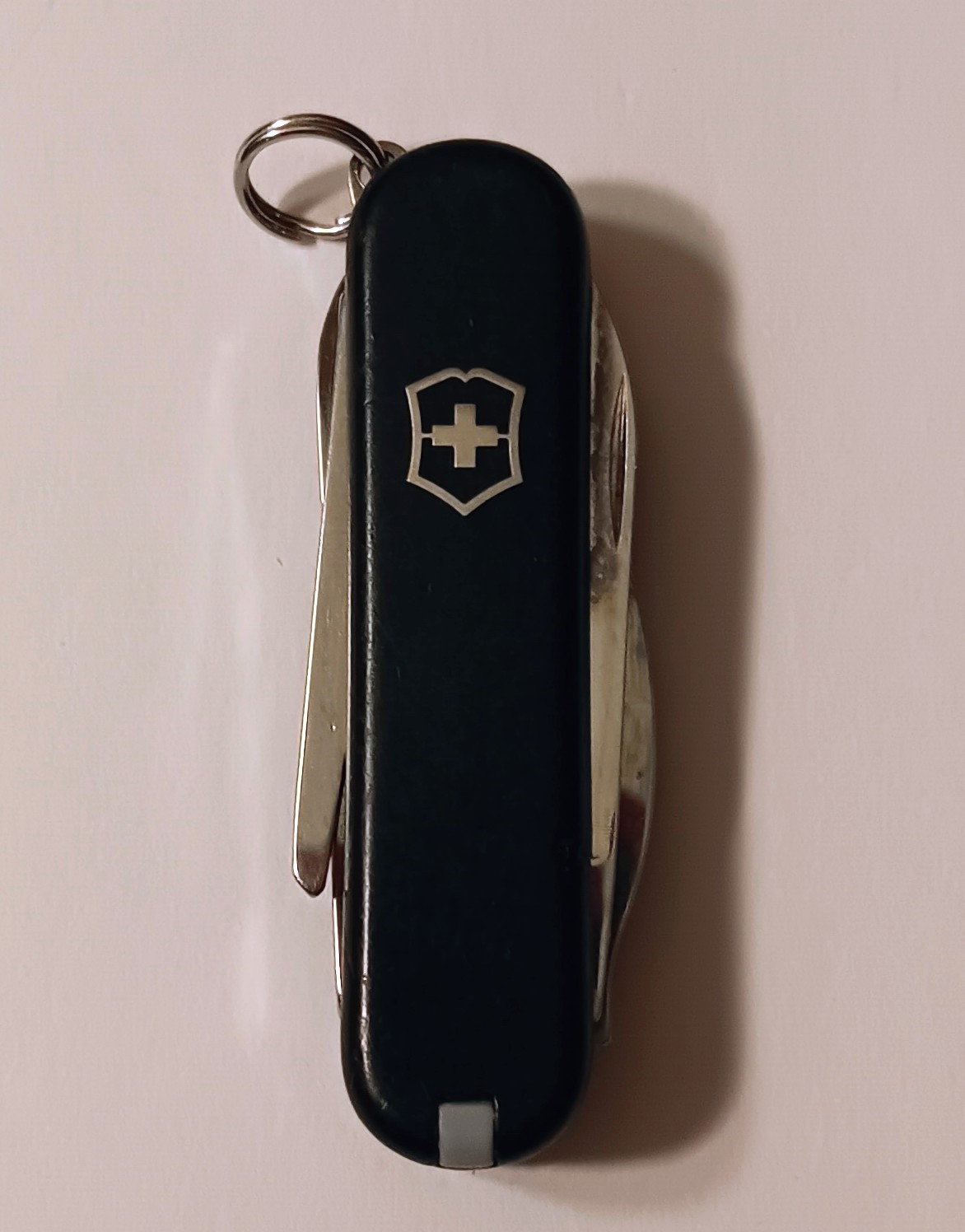 Victorinox Classic SD 8-Tool Multi-Tool Black Country Logo Scissors Lanyard