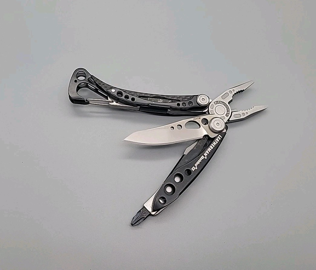 Leatherman Skeletool CX Multi-Tool – Dated 1018 – Plain Edge 154CM Blade