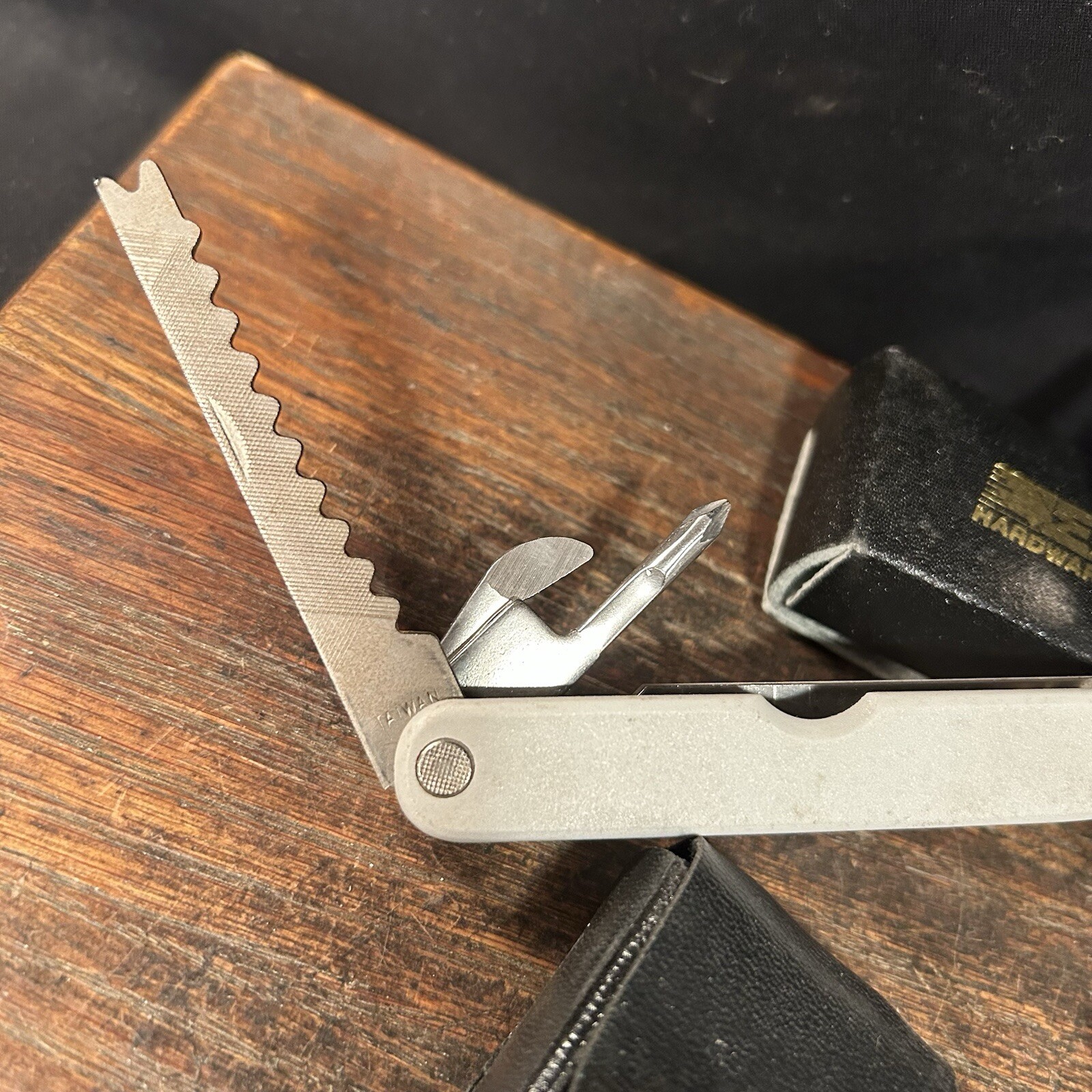 Vintage Multi Tool Lot (4) Knife Pennzoil Eagle Coleman American Camper