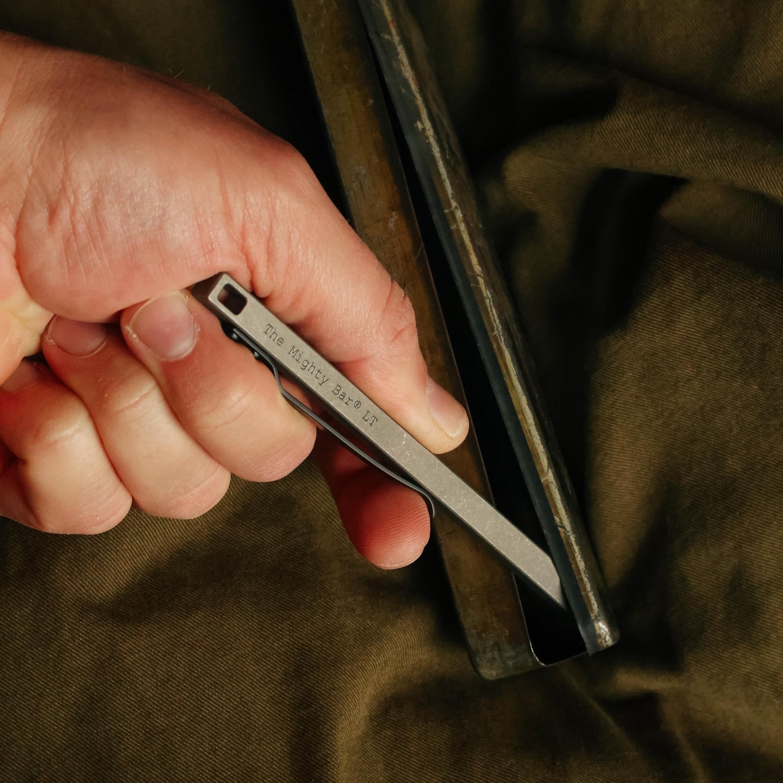 The Mighty Bar LT, Long Titanium Edition Pry Bar Tool, Stainless Steel Pocket…