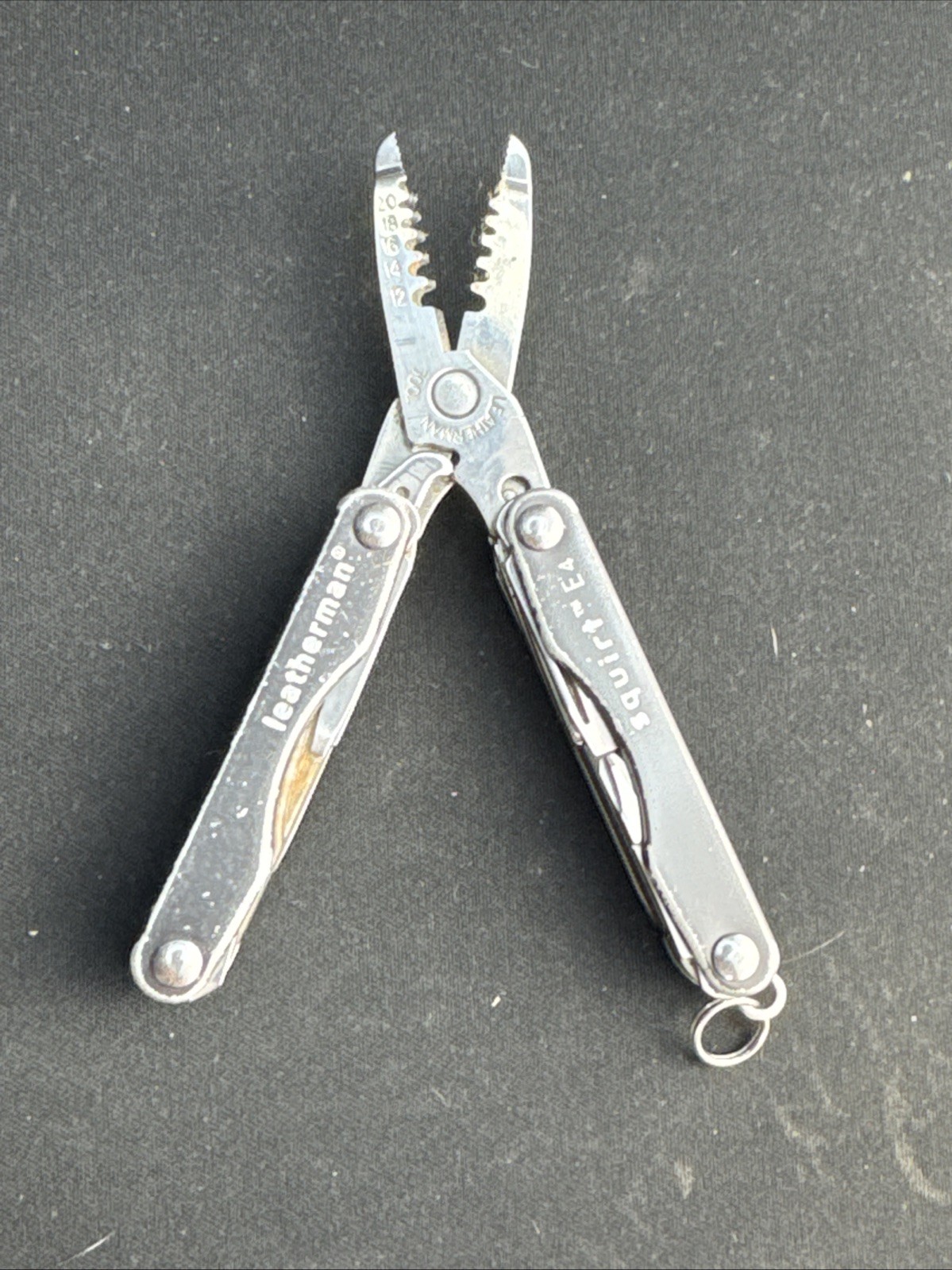 Leatherman Squirt E4 Multi-Tool w/Wire Strippers Gray 3400.2