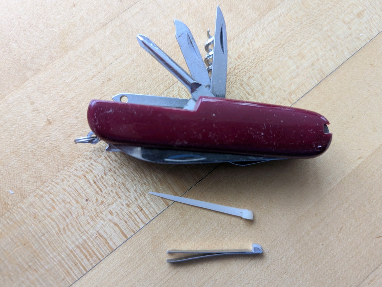 Multitool 14-in-one Pocket Knife