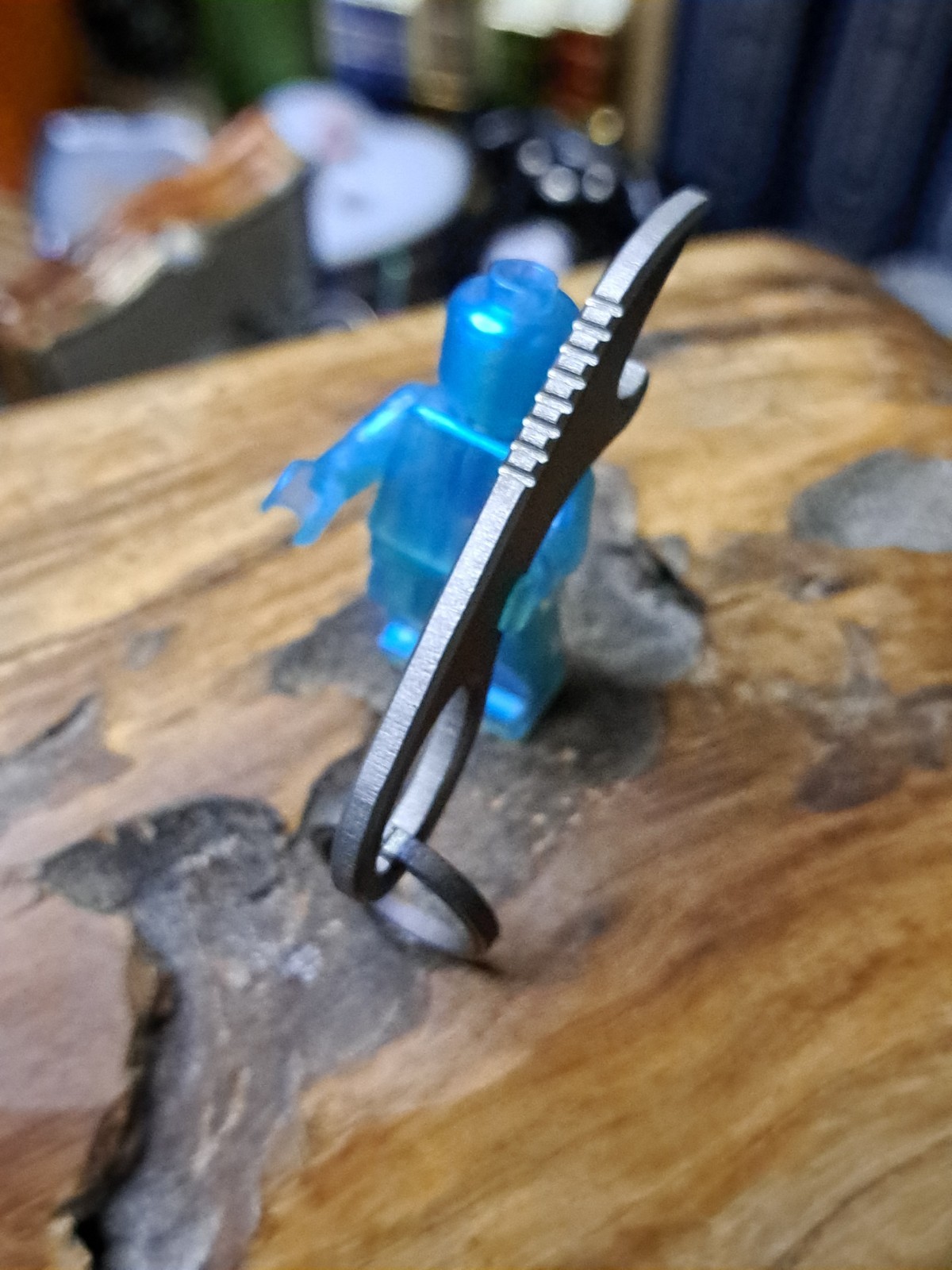 MINIMALIST TITANIUM KEYCHAIN CLAW BOTTLE OPENER