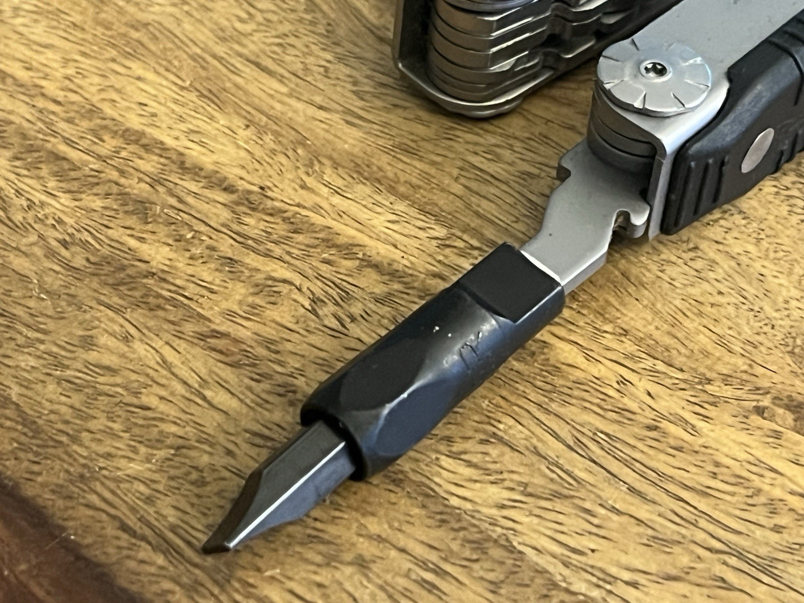 Gerber Multi Tool DIESEL w/Gerber BEAUTIFUL Sheath & Set Of Bits VERY NICE!!