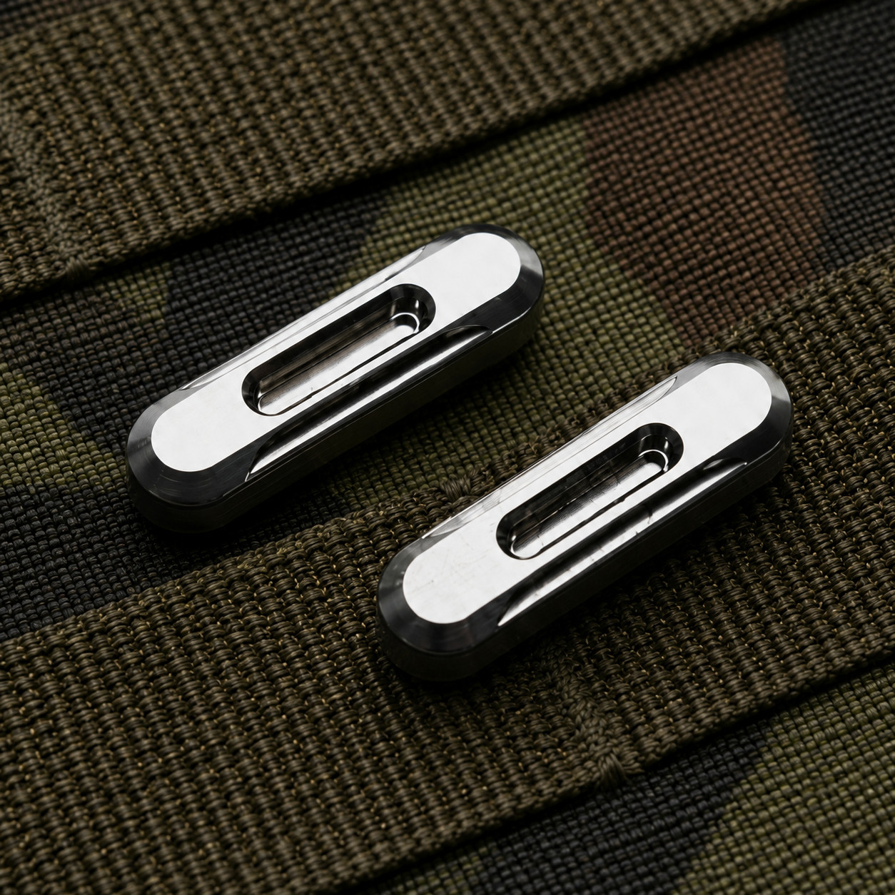 Custom CNC Quick Thumb Stud FOR LEATHERMAN ARC/FREE P4- One Hand Open