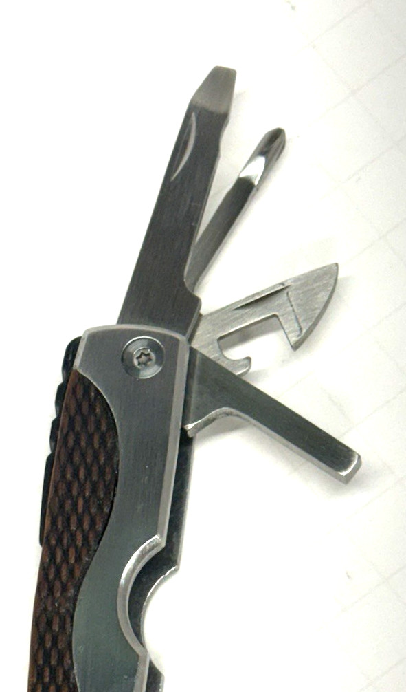 Winchester Multi Tool + Pocket Knife + 7 extensions + 8 pc accessories + Pliers