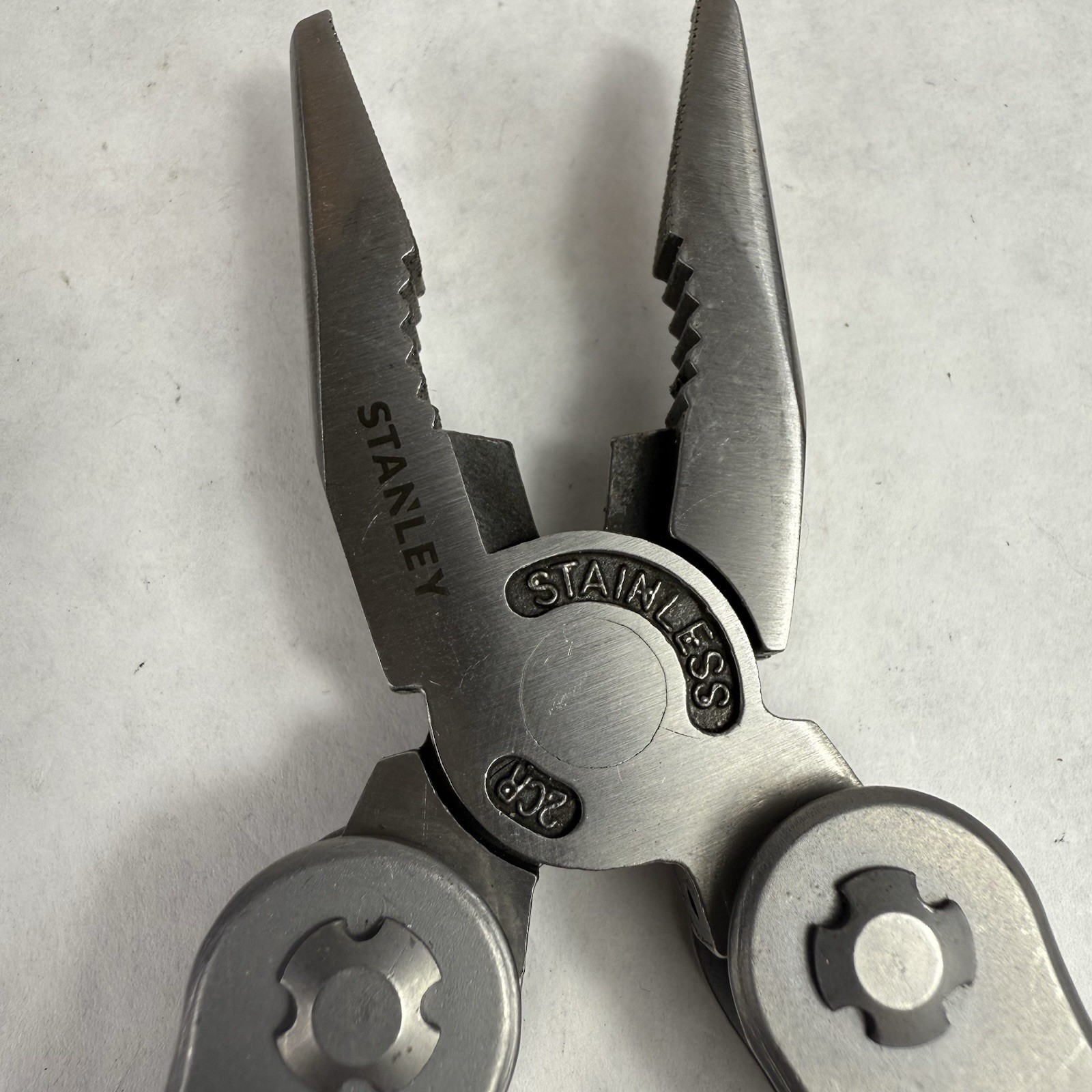 Stanley Multitool 2CR 12-in-1 Grey Stainless Steel Knife Plier Drivers W/ Case