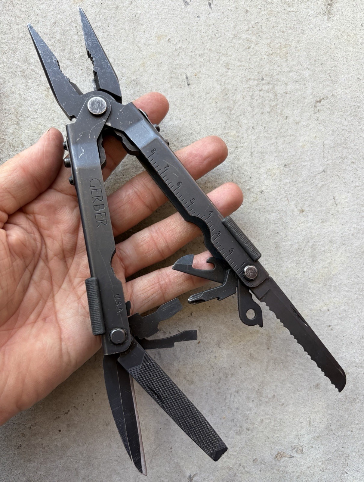 GERBER MP600 USA BLACK OXIDE MULTI TOOL, KNIFE, PLIER, W/SHEATH, VERY GOOD OA!
