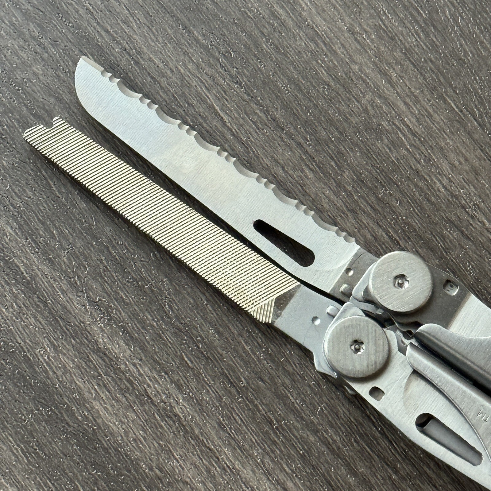 Leatherman Original Wave / Leatherman Wave 1st Generation multitool. Retired.