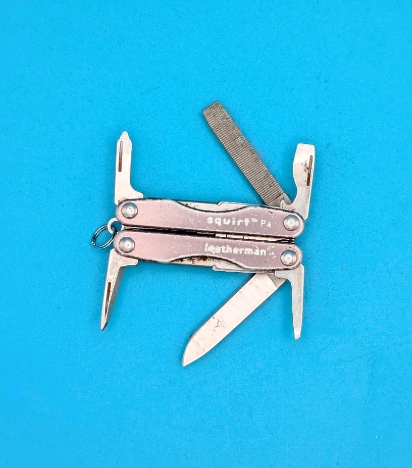 Leatherman Squirt P4 Multi-Tool, Key Ring, Retired, GRAY!