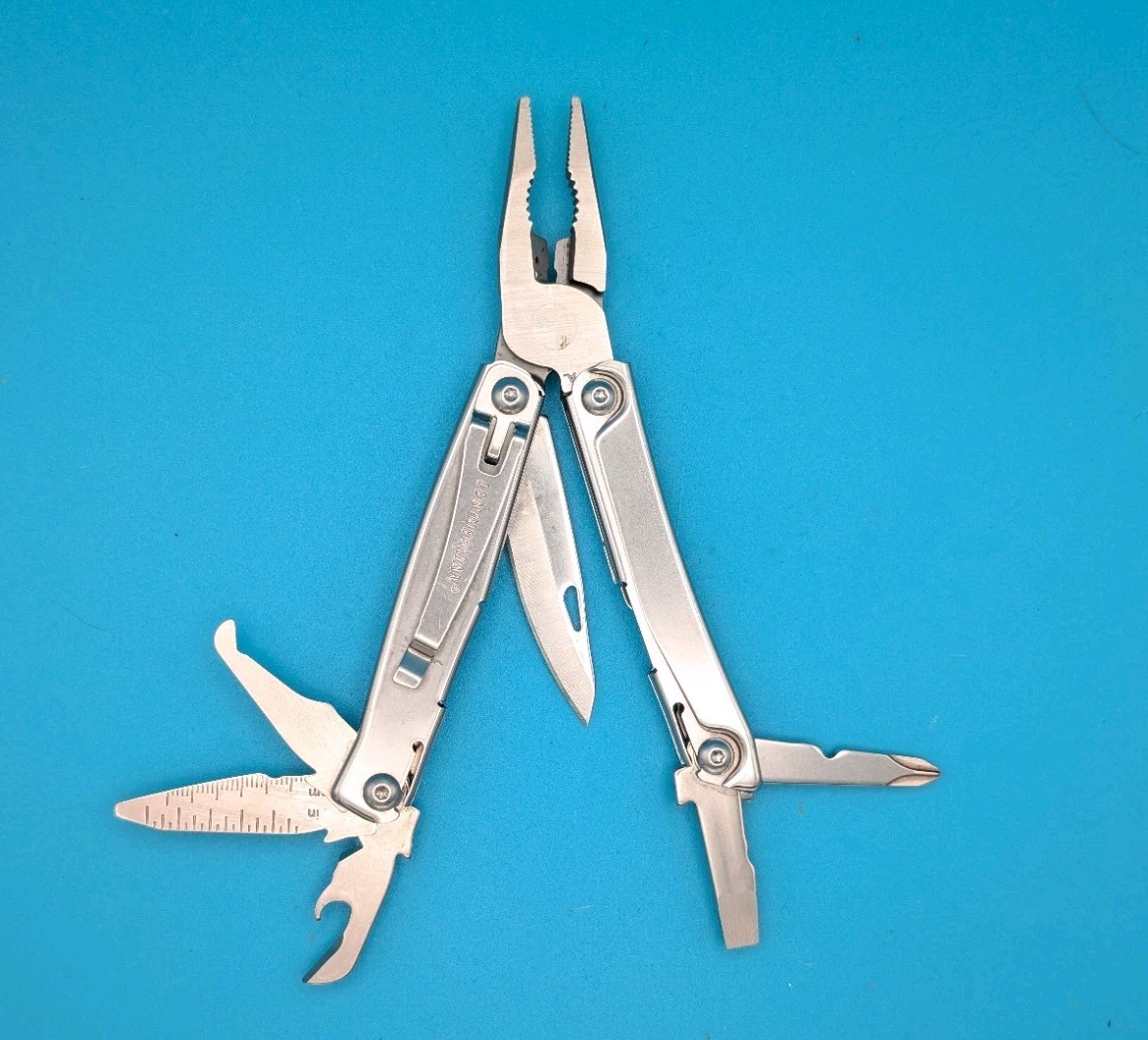 Leatherman Rev 3.8″ Multi-Tool, Stainless!