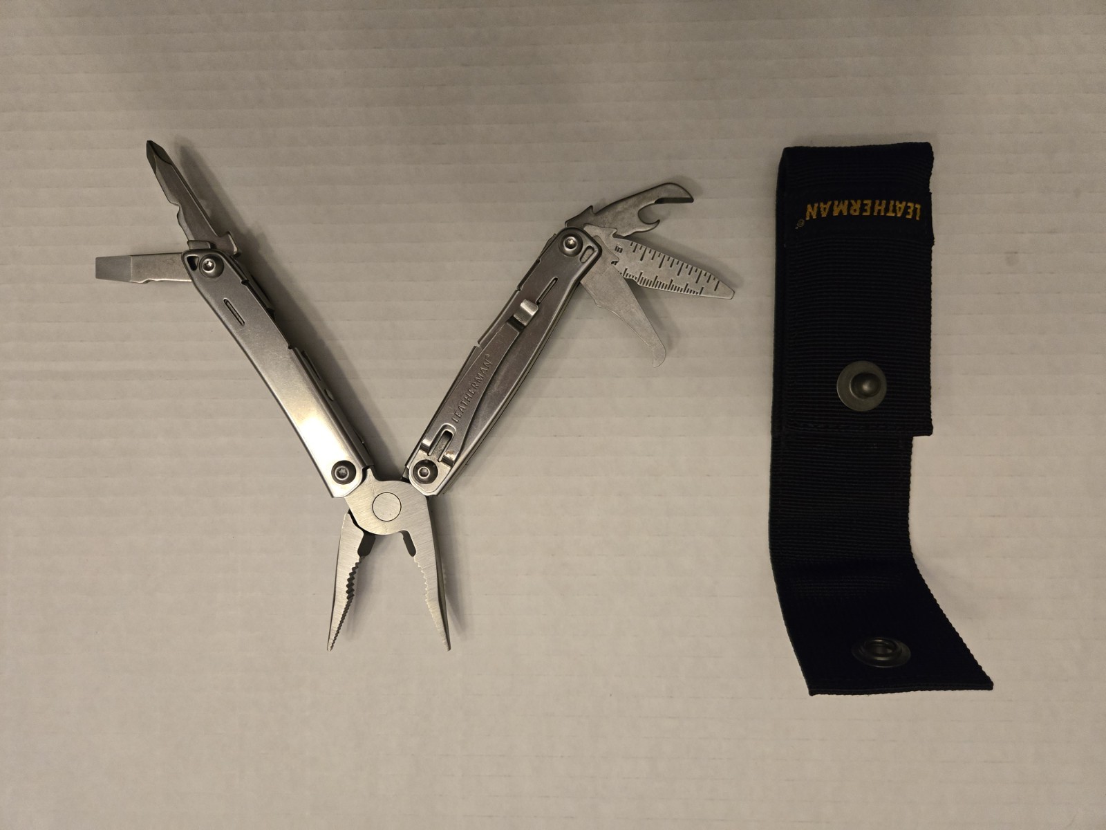 Leatherman Wave+ Plus Multi-Tool Pliers Saw Knife. W/Sheath