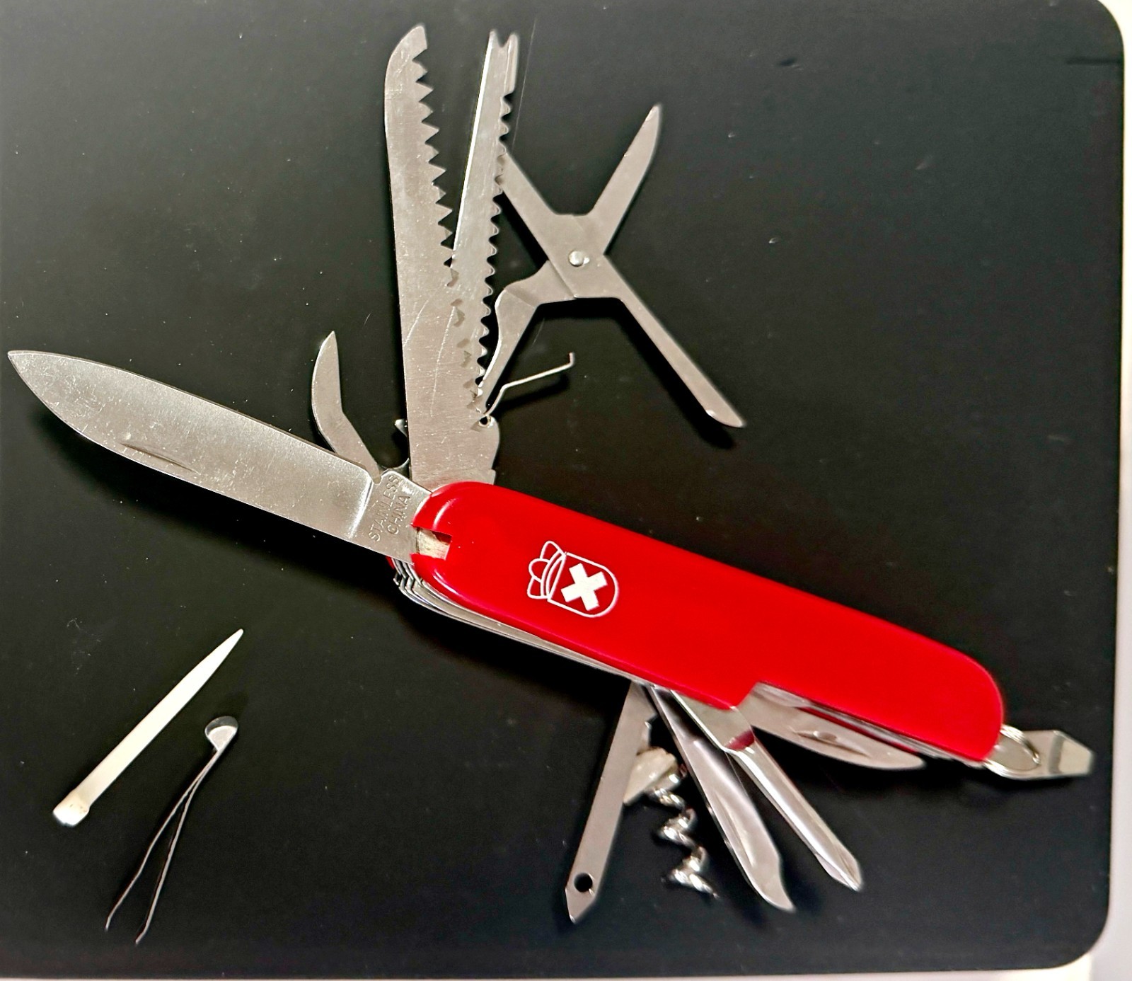 ROYAL CREST Swiss Army Knife 16 Function Pocket Knife Multi Tool SKA13 NIB