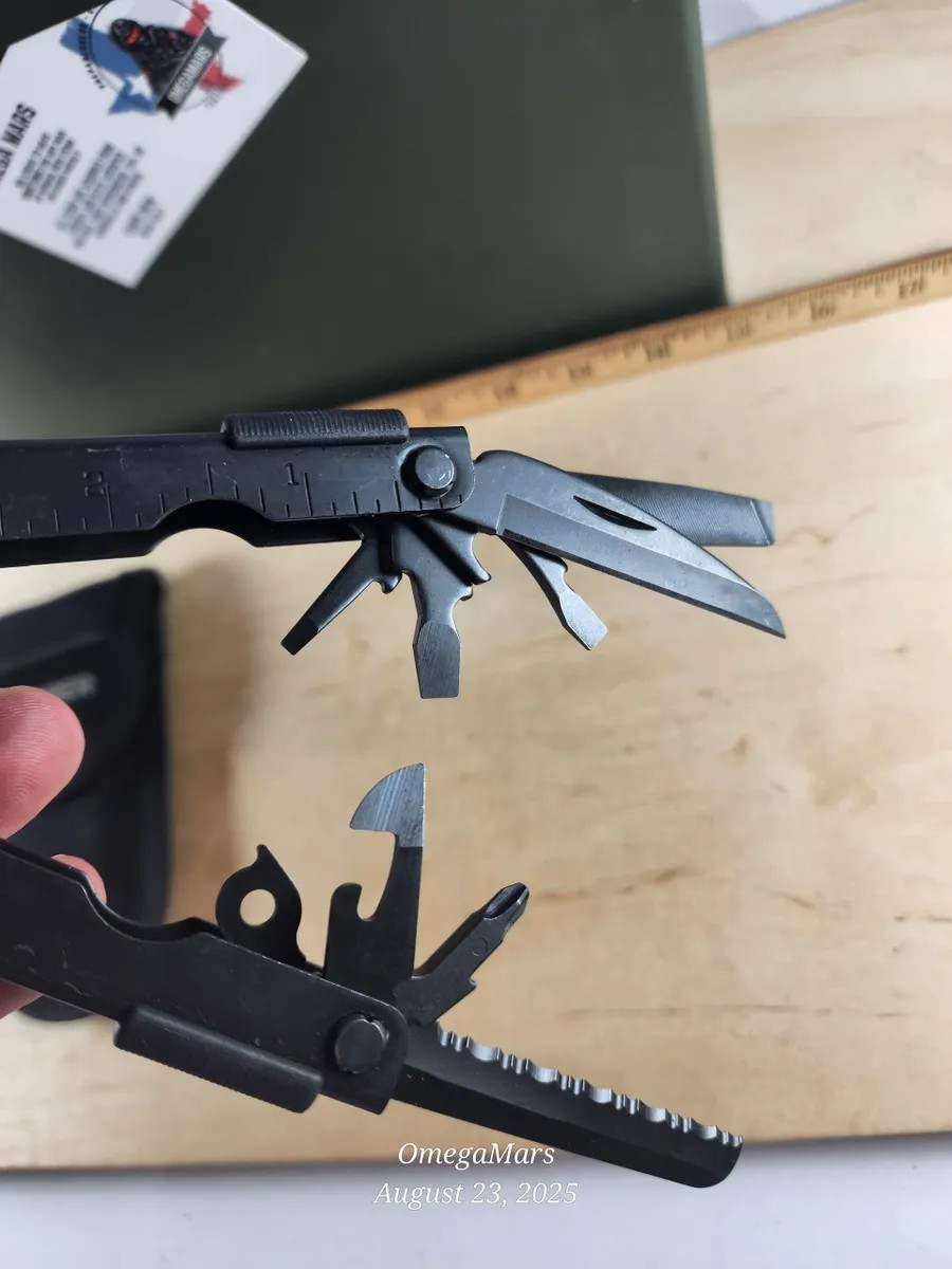 Gerber MP 600 Looks/feels brand new, w/sheath. #MP2 (MSRP 105)
