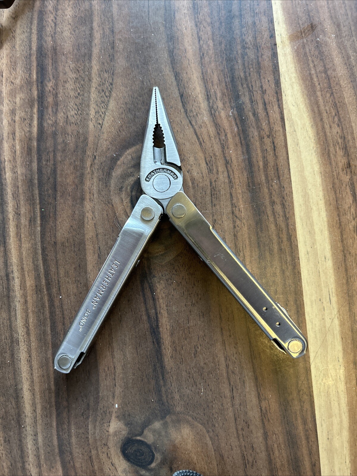 Leatherman Bond , 1 Sheath, Multi-Tool, Pliers, Knife, Stainless, Excellent!
