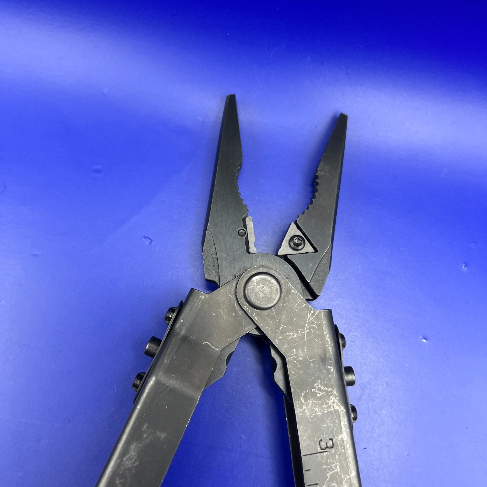 Gerber MP600 Black Oxide Multi-Tool Needle Nose Pliers
