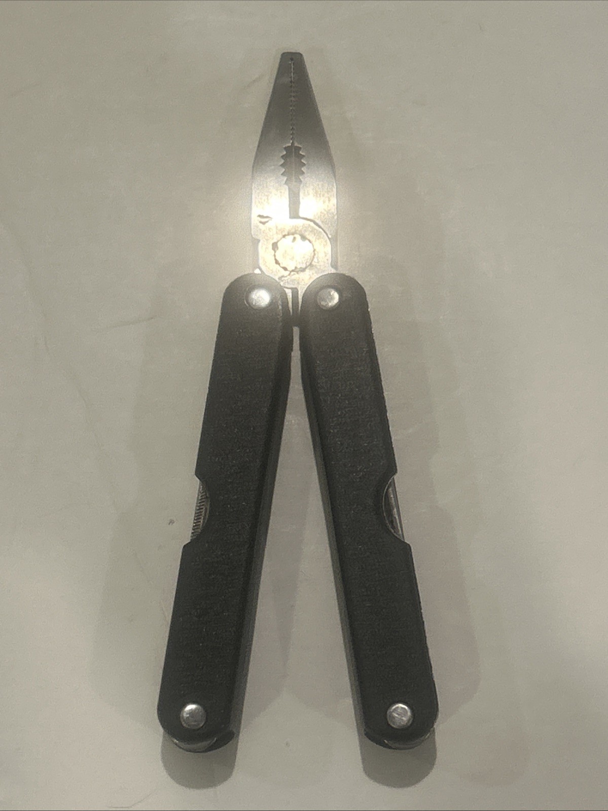 Multi-Tool Multitool Mountain Quest (9-in 1) Black