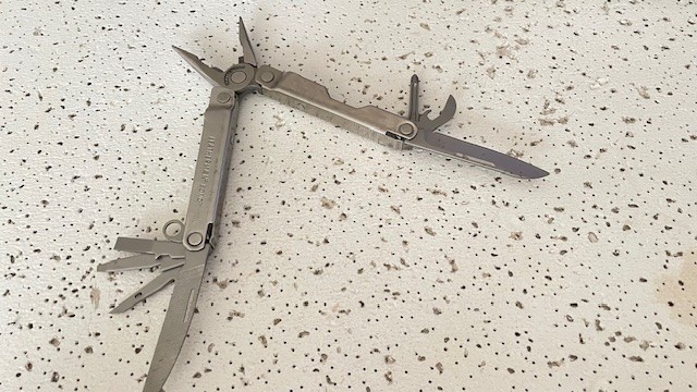 Leatherman BOND Silver Stainless Steel Multi Tool Pliers,Opener Bottle,Nail File