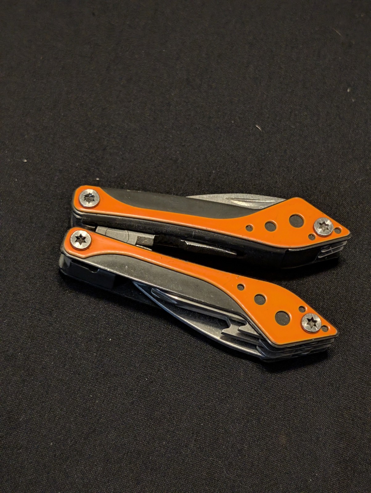 Cabela’s 7-in-1 Stainless Steel Neon Orange Knife Blade and Pliers Set