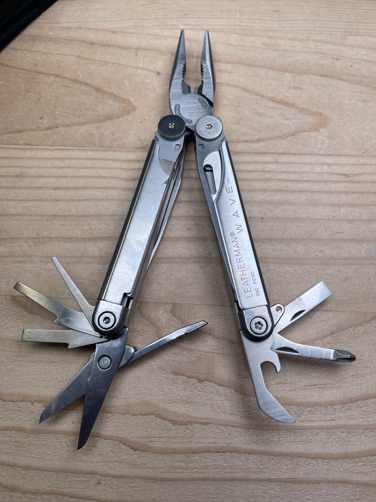 Leatherman Wave Multi-tool Knife w/Nylon Sheath 09/00 – Early Version, Very Nice