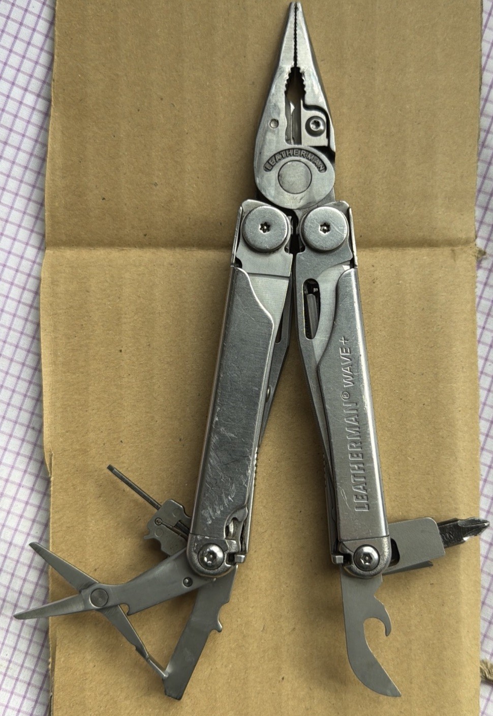 Leatherman Wave Plus 18-in-1 Full-Size Versatile Multi-Tool –