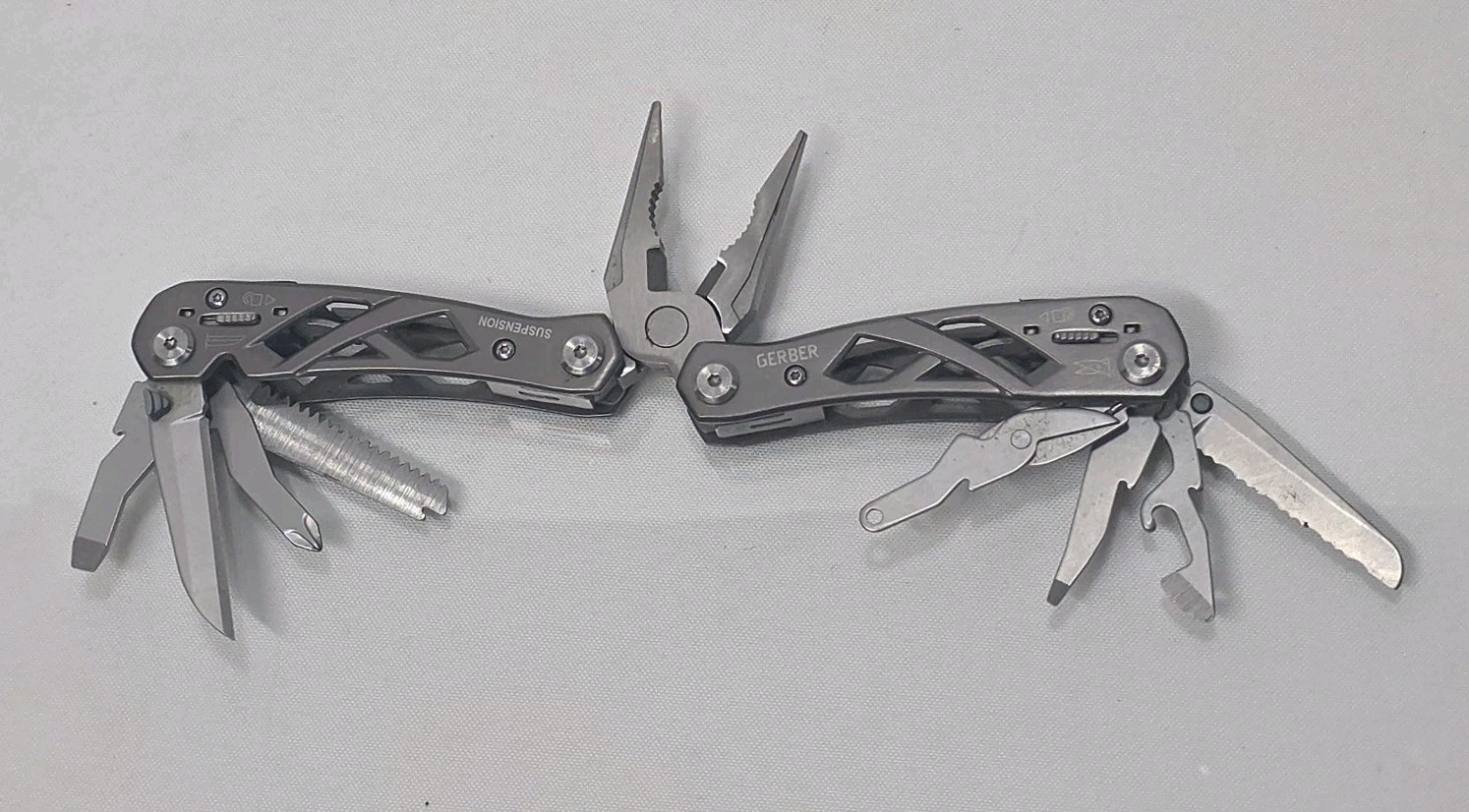 Gerber Suspension-NXT Stainless Steel Multi Tool 15 Tools 31-003889 USED EUC