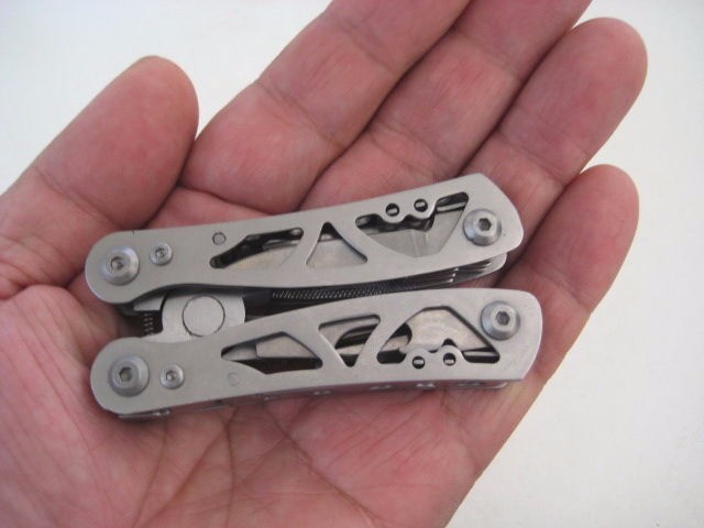 Quality Mini Multi Tools – handy fishing tool !