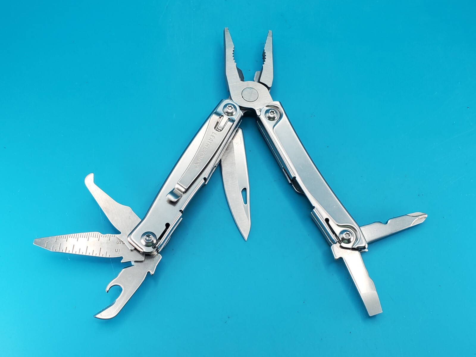 Leatherman Rev 3.8″ Multi-Tool, Stainless!