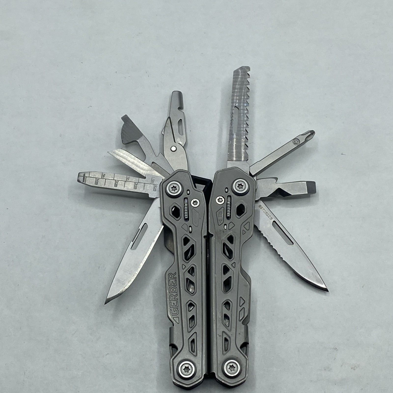 Gerber Truss Multi Tool – Gray