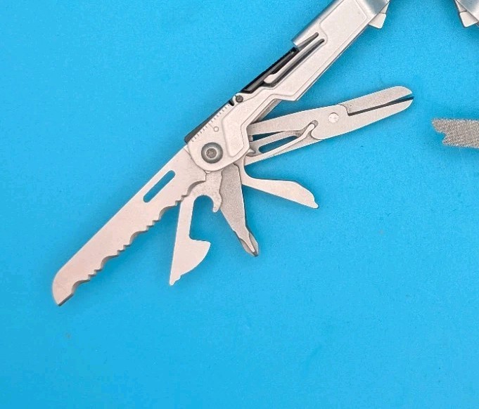 SOG PowerPint Tool Compact Lightweight Silver Multi-Tool!