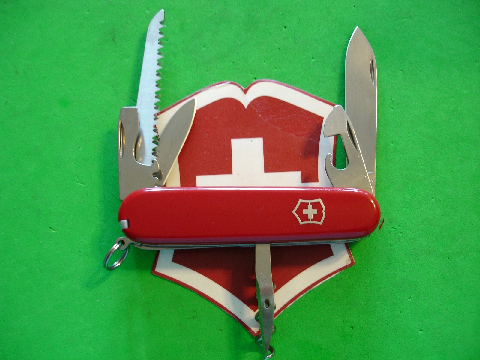 VICTORINOX 91mm RED CAMPER 13 FUNCTION ESSENTIAL OUTDOOR SWISS ARMY POCKET KNIFE