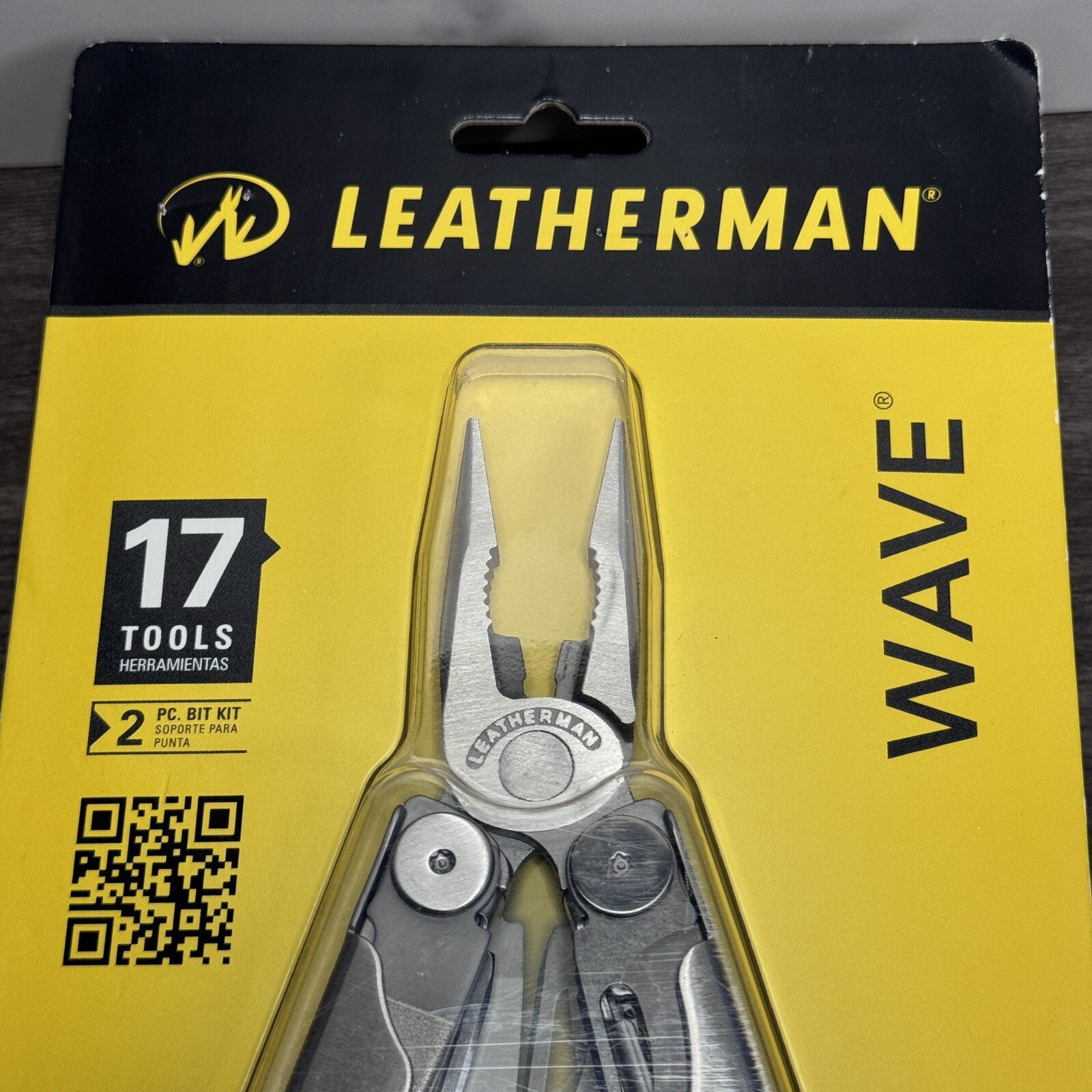 Leatherman New Wave/2nd generation Wave multitool with nylon Sheath, sealed.