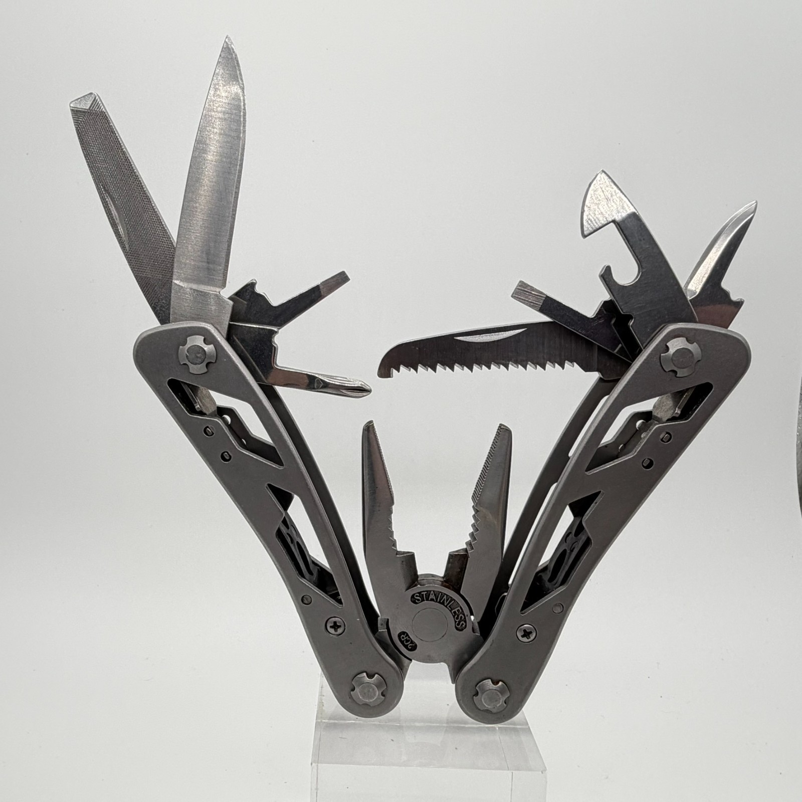 Stanley 12-in-1 Multi-Tool Pliers Pocket Knife Saw File Screwdriver EDC Gear