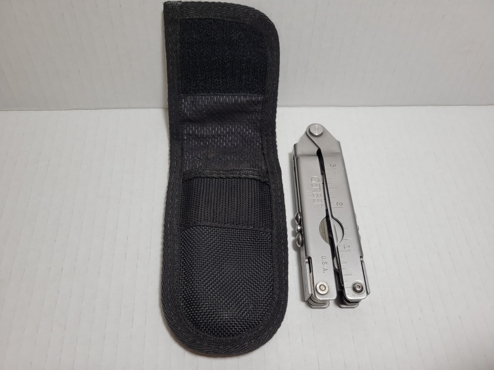 Vintage Gerber Multi Plier Tool Patent 5142721/5142844 with Sheath USA