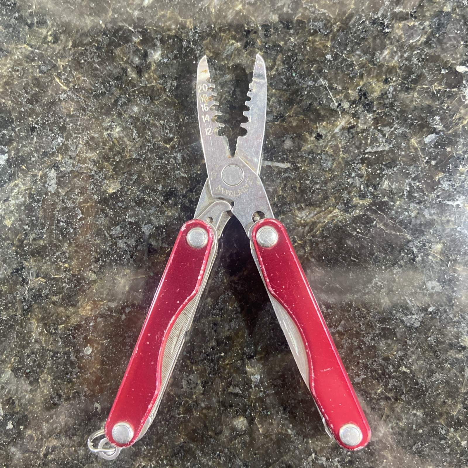 Leatherman Squirt E4 Radio Shack Electrical Multi-tool Rare Retired Pocket Knife